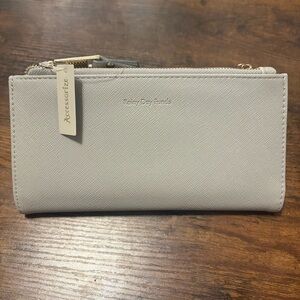 Accessorize Light Gray Continental/Long Wallet - Rainy Day Funds